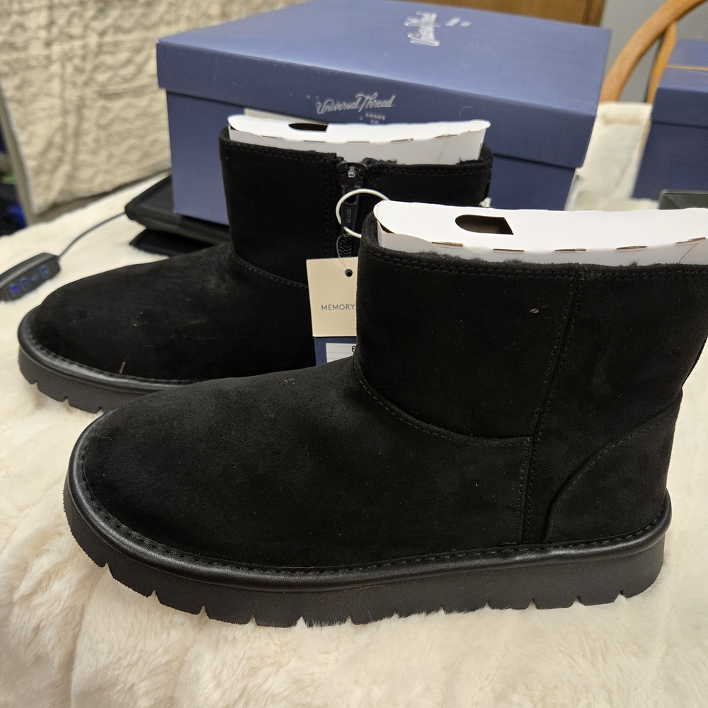 Universal Thread Black Ankle Boots